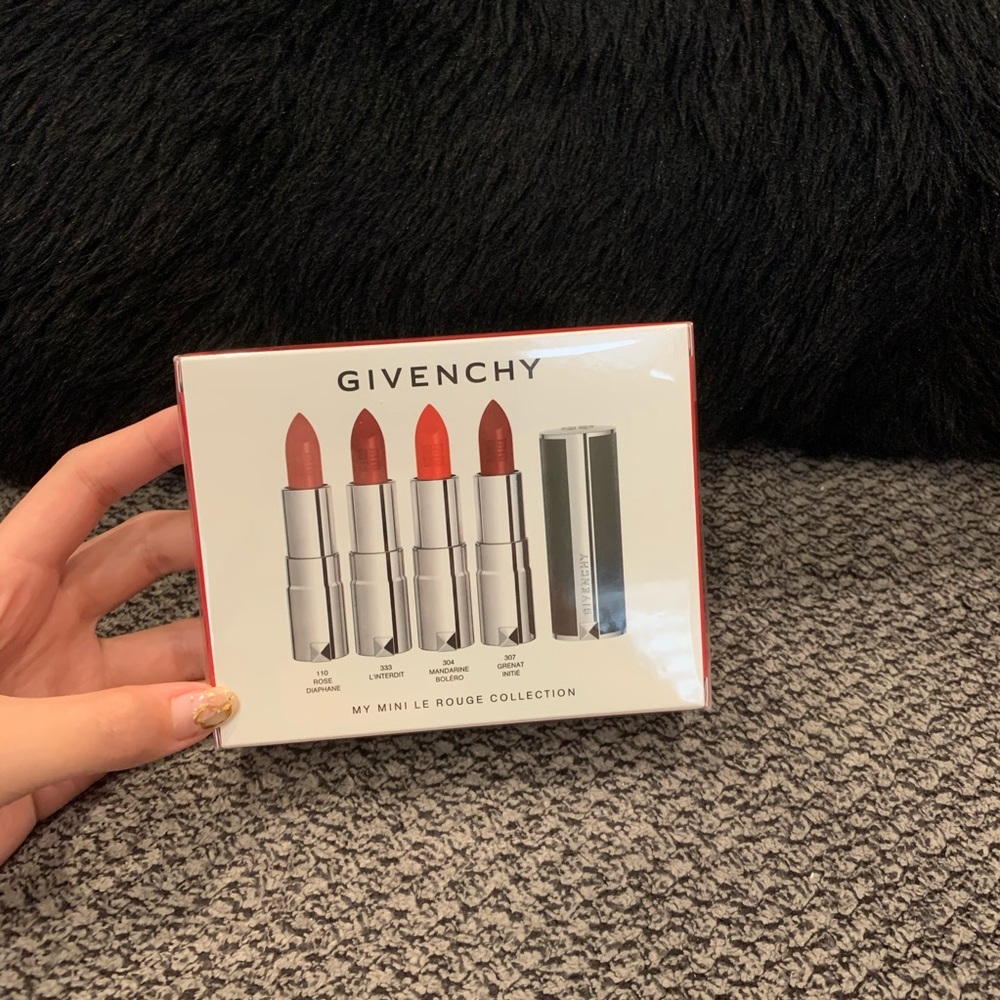 NEW GIVENCHY Le Rouge Mini Lipstick Set